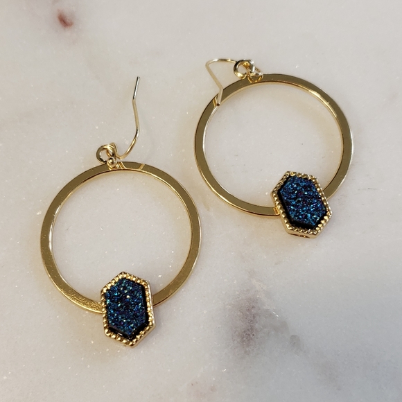 New Anthropologie Gold Druzy Earrings - Picture 4 of 4